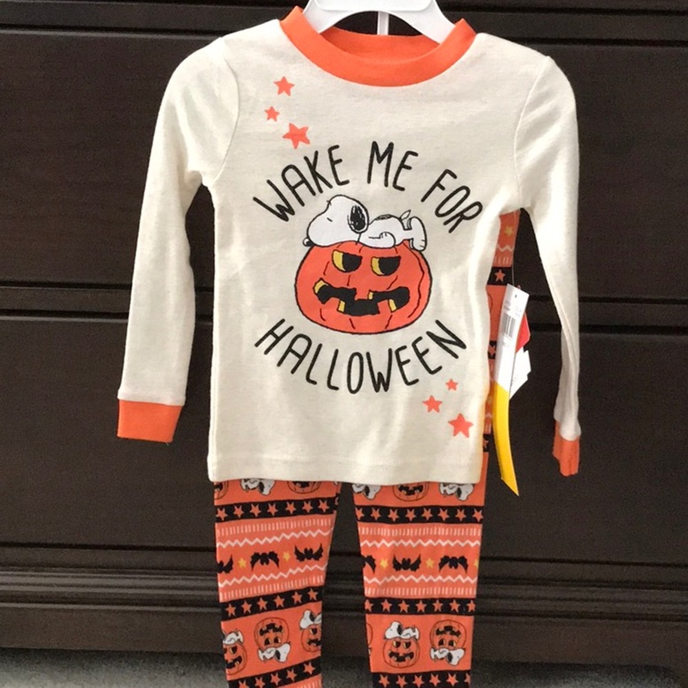 NWT Peanuts Halloween PJs 2T